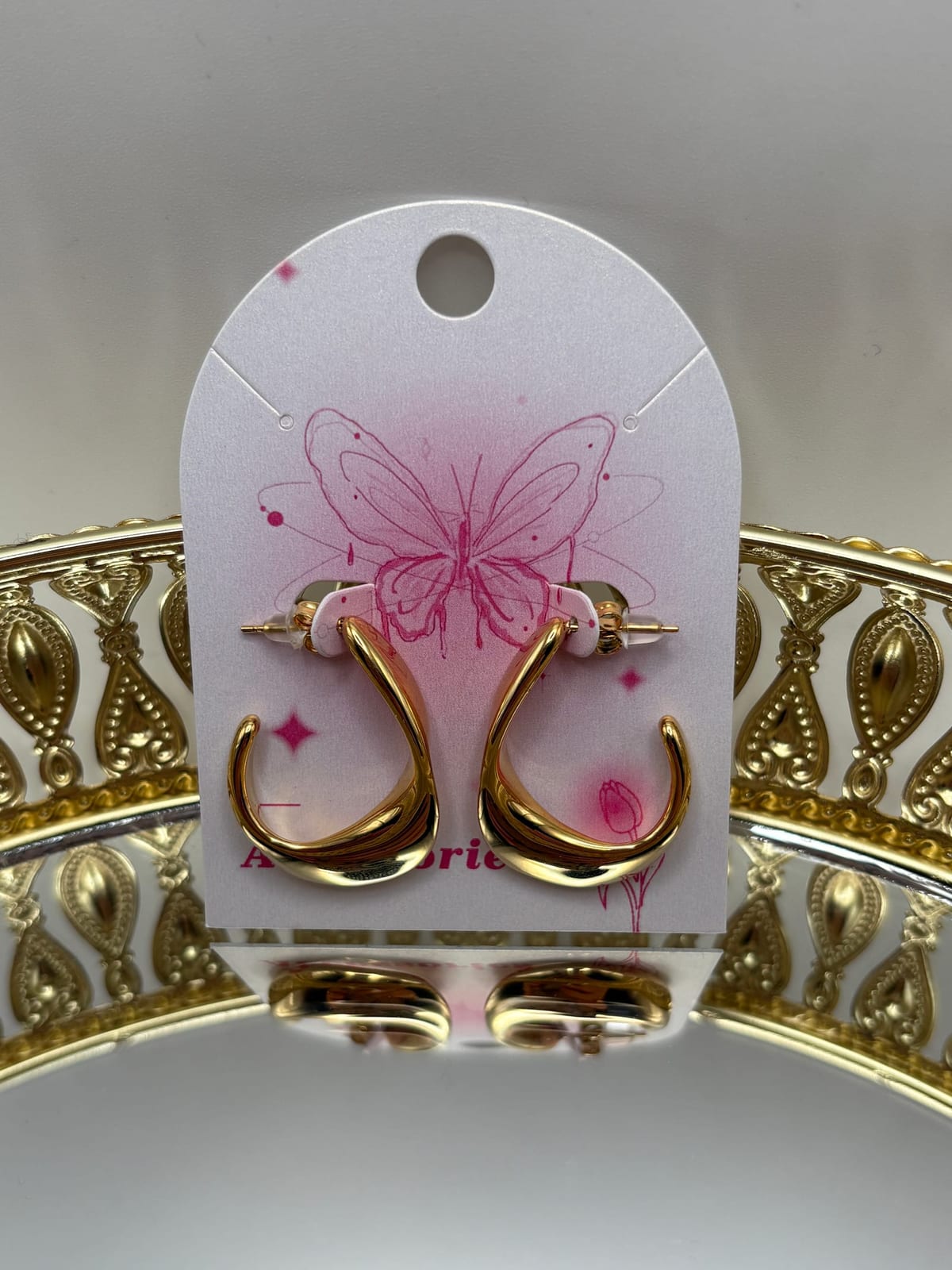 Gold Sculpted Open Earrings