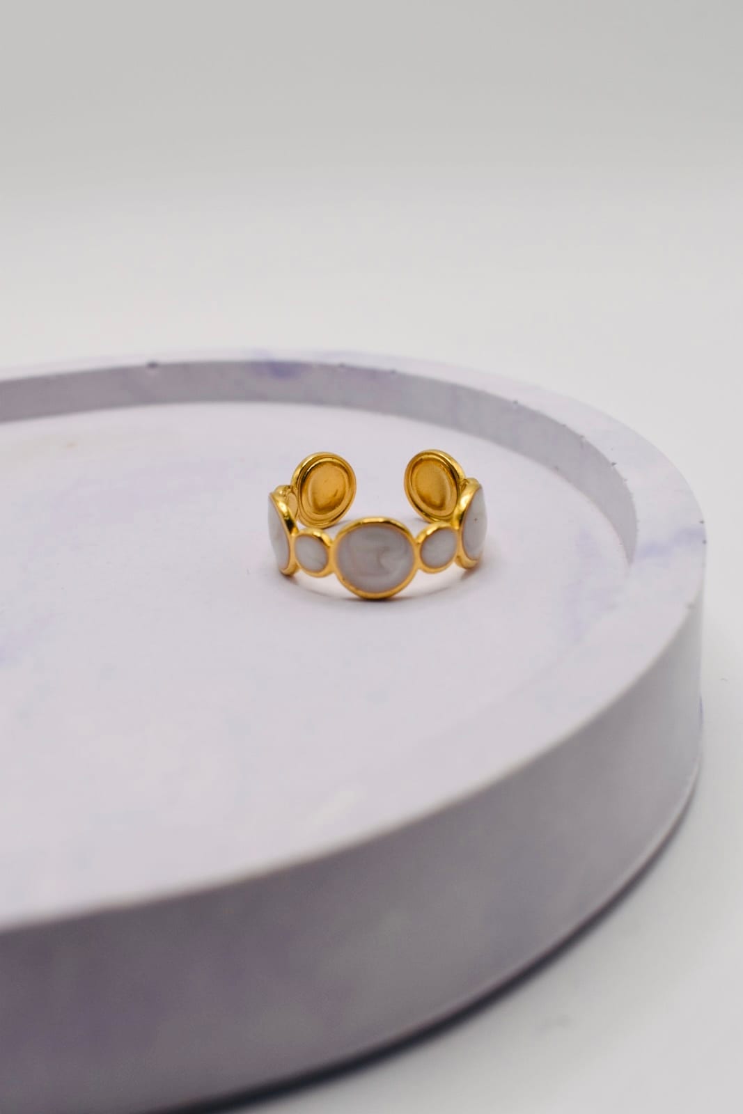 Gold Oval Stone Open Ring