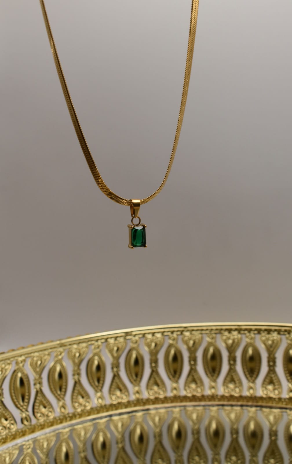 Emerald Pendant Snake Chain Necklace